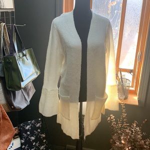 NWT Kensie White Cardigan.  436